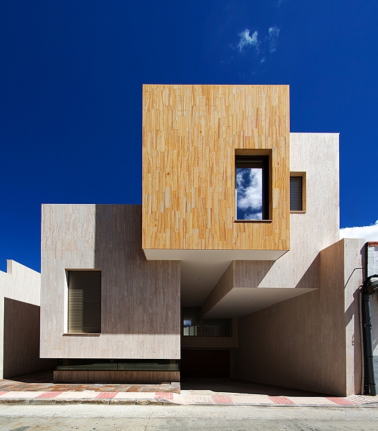 Casa R+ . Mora . Toledo . España