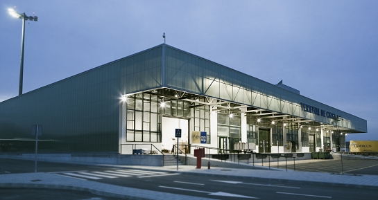 Nuevo Terminal de Carga y edificio de aduanas anexo. Aeropuerto de Málaga . Málaga . Málaga . España