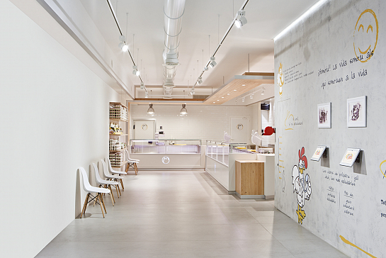 Pollos Planes Badalona . Barcelona . Barcelona . España