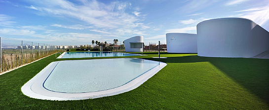 Conjunto de piscinas descubiertas. El Altet . Elche . Alacant . España