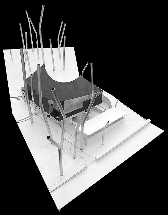 Vivienda unipersonal reutilizando aljibe de piedra . Madrid . Madrid . España