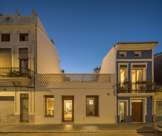 Rehabilitación de Casa en el Cabanyal . Valencia . València . España