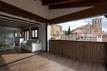 Casa entre el Castillo y el Huerto . Mora de rubielos . Teruel . España