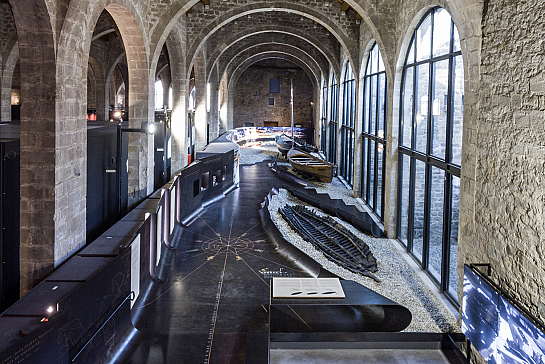 SORRES X. UN VAIXELL MEDIEVAL . Barcelona . Barcelona . España