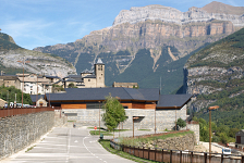 Centro de visitantes de Torla . Huesca . España