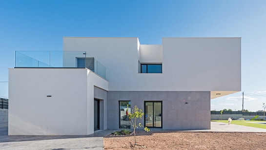 Vivienda unifamiliar y piscina . San Vicente del Raspeig . Alacant . España