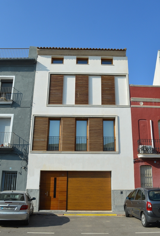 Vivienda entre medianeras . Burriana . Castellón . España