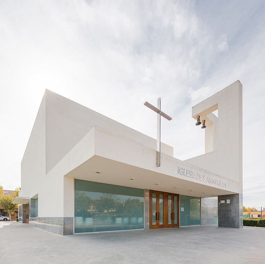 Iglesia san Juan Pablo II . Simancas . Valladolid . España