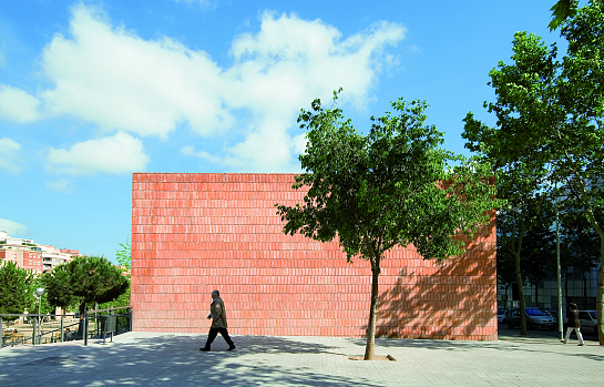 Casal para la Tercera Edad del Baix Guinardó . Barcelona . Barcelona . España