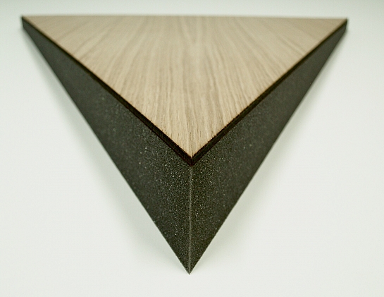 EliAcoustic Flag Luxury