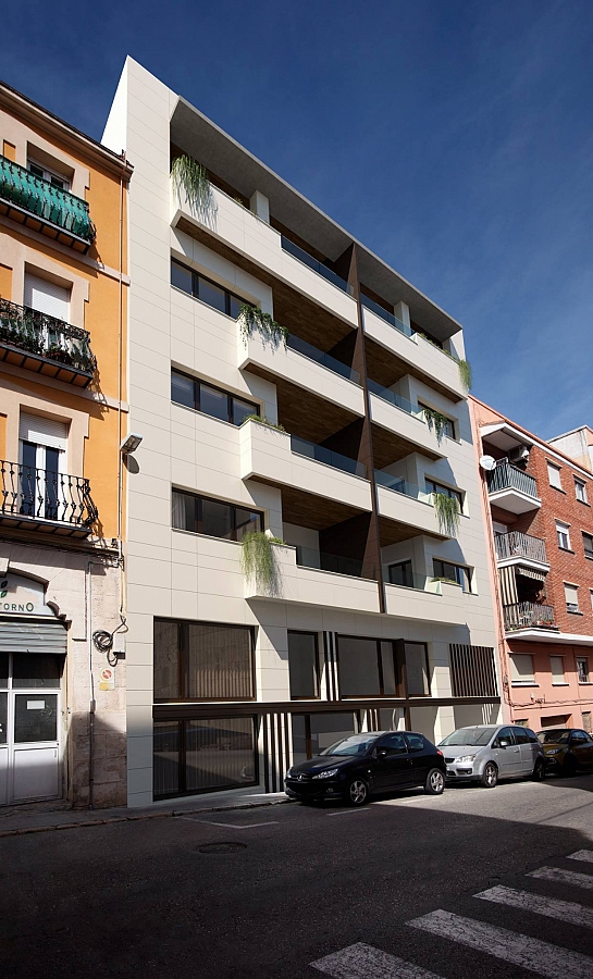 Edificio Fachada - GRUPO RIOS 1976 (Alcoy-Alicante)
