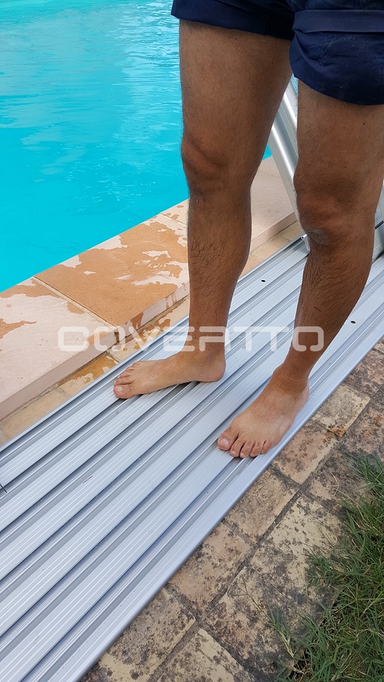 Cubierta de piscina curva