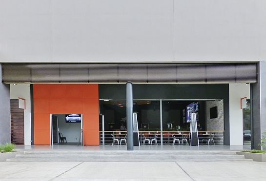 CELOSÍAS V-5 PARA UN CENTRO COMERCIAL