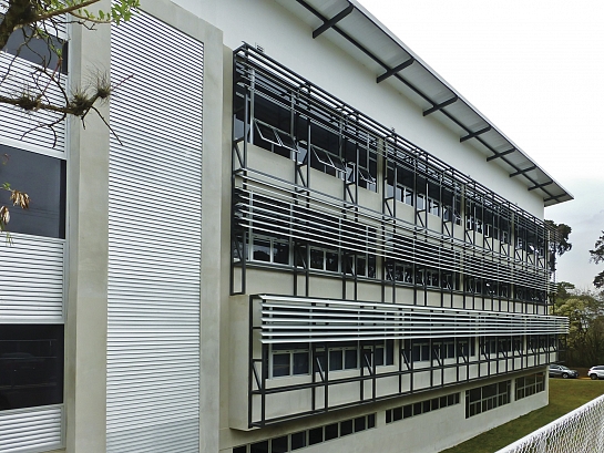 COMBINACIÓN DE CELOSÍAS O-210 E “I” PARA PROTEGER UNA INSTITUCIÓN ACADÉMICA