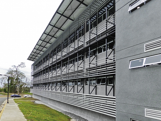 COMBINACIÓN DE CELOSÍAS O-210 E “I” PARA PROTEGER UNA INSTITUCIÓN ACADÉMICA